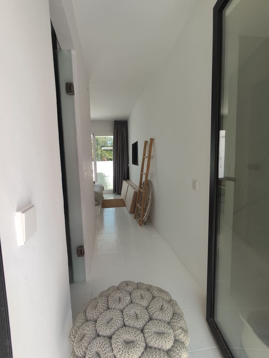 1 soveværelse Lejlighed til salg i Sant Joan de Labritja med swimmingpool garage - € 495.000 (Ref: 9984297)