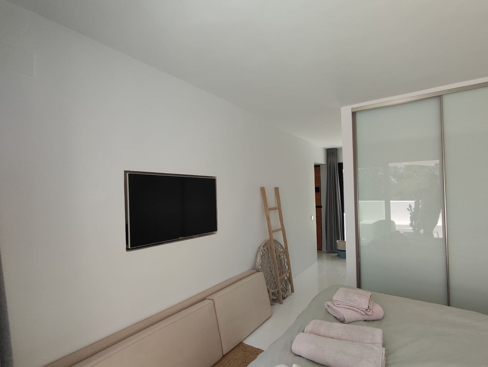 1 soveværelse Lejlighed til salg i Sant Joan de Labritja med swimmingpool garage - € 495.000 (Ref: 9984297)