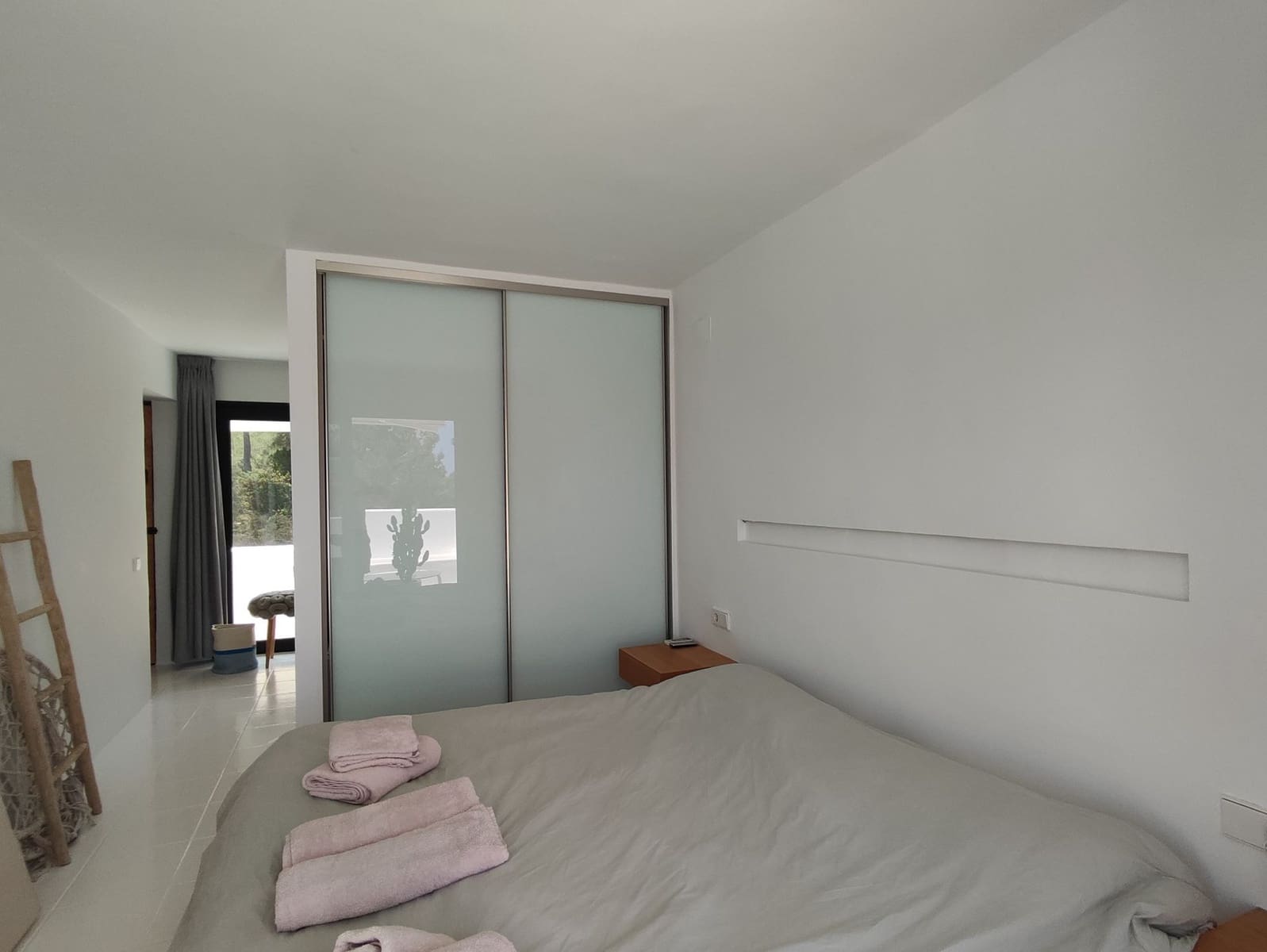 1 soveværelse Lejlighed til salg i Sant Joan de Labritja med swimmingpool garage - € 495.000 (Ref: 9984297)