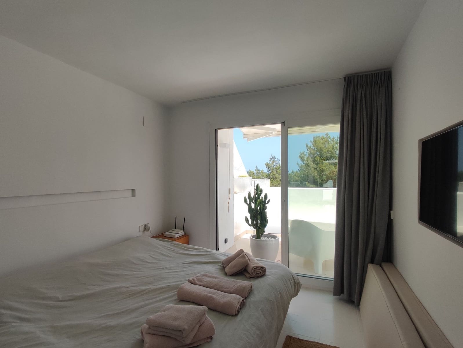 1 soveværelse Lejlighed til salg i Sant Joan de Labritja med swimmingpool garage - € 495.000 (Ref: 9984297)