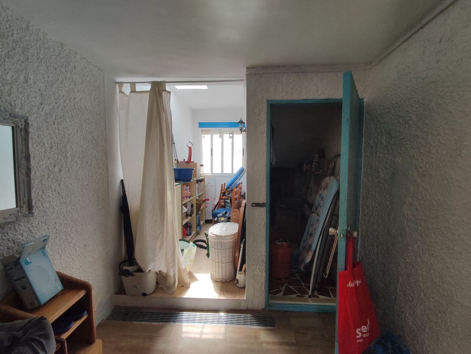 3 slaapkamer Villa te koop in Cala Tarida met garage - € 495.000 (Ref: 9998013)