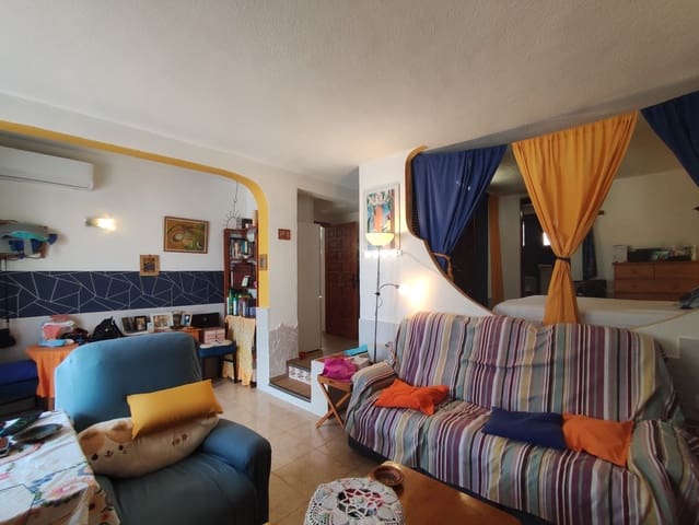 3 slaapkamer Villa te koop in Cala Tarida, San Jose / Sant Josep de Sa Talaia met garage - € 495.000 (Ref: 9998013)