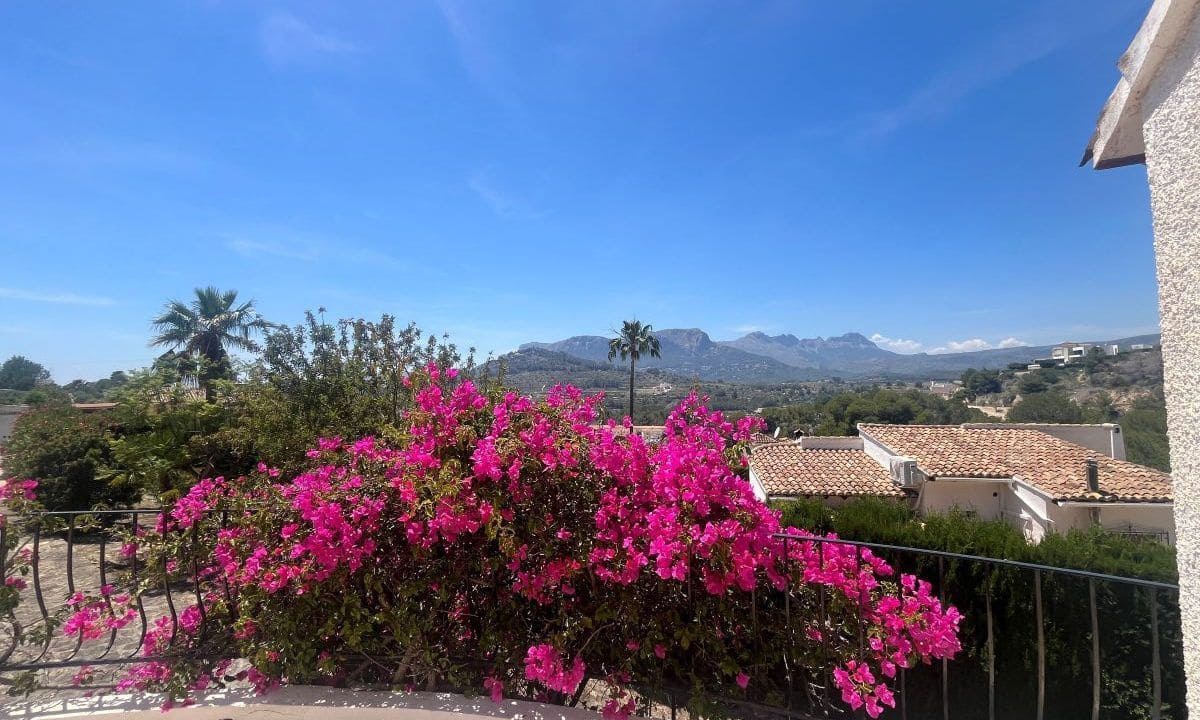 3 Zimmer Villa zu verkaufen in Calpe / Calp mit Pool Garage - 495.000 € (Ref: 10021919)