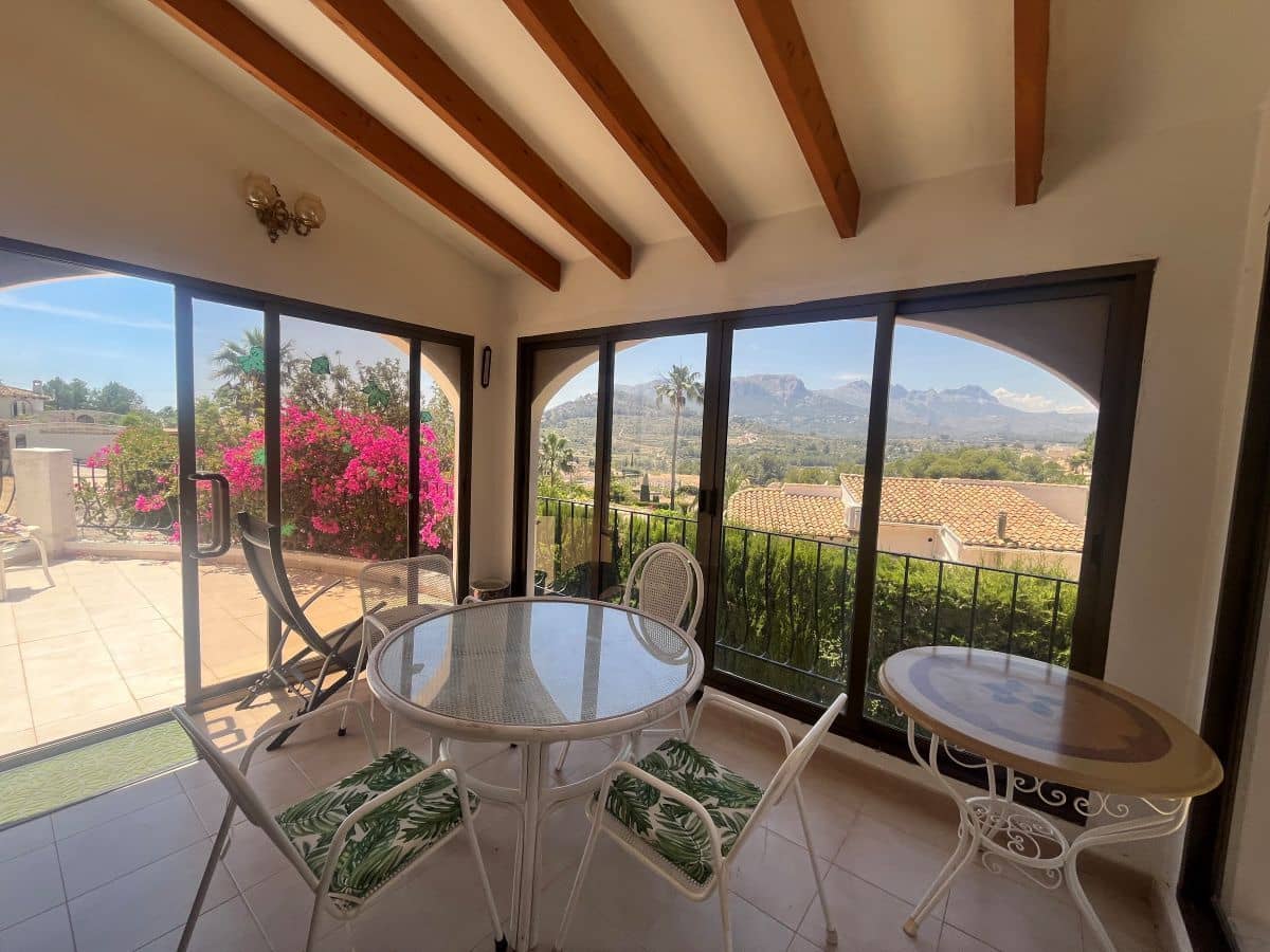 3 Zimmer Villa zu verkaufen in Calpe / Calp mit Pool Garage - 495.000 € (Ref: 10021919)