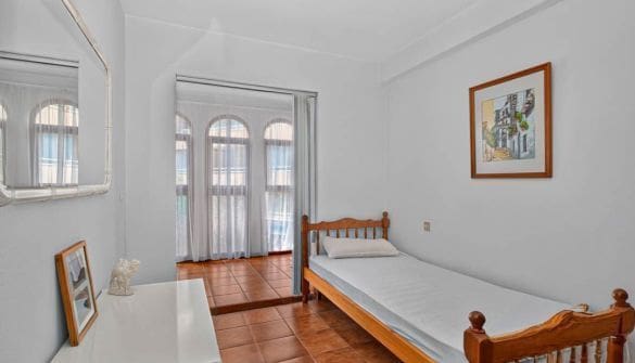 2 quarto Apartamento para venda em Calpe / Calp - 255 000 € (Ref: 10046778)