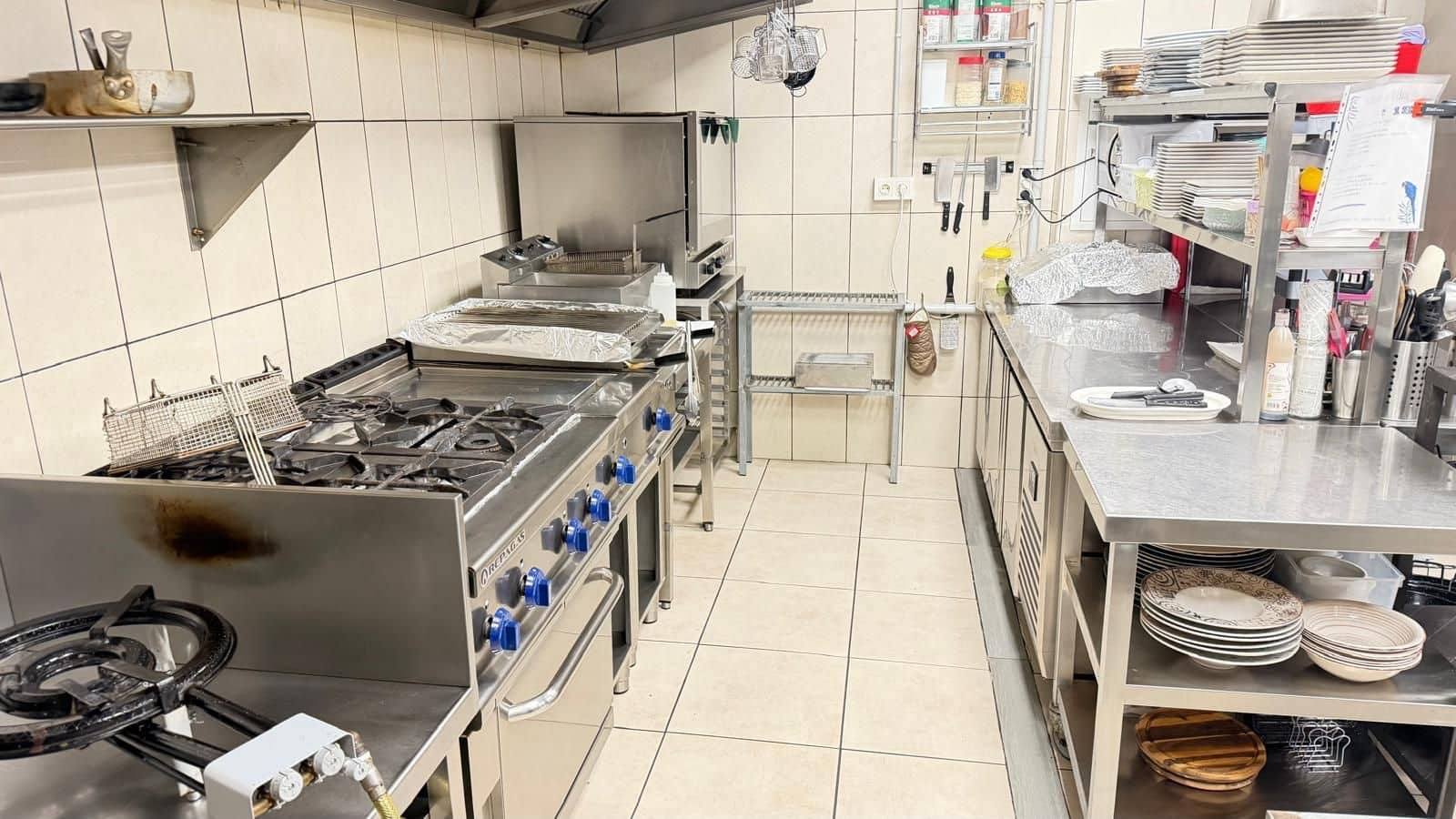 Kommersiell att hyra i Calpe / Calp - 3 670 € (Ref: 10061184)