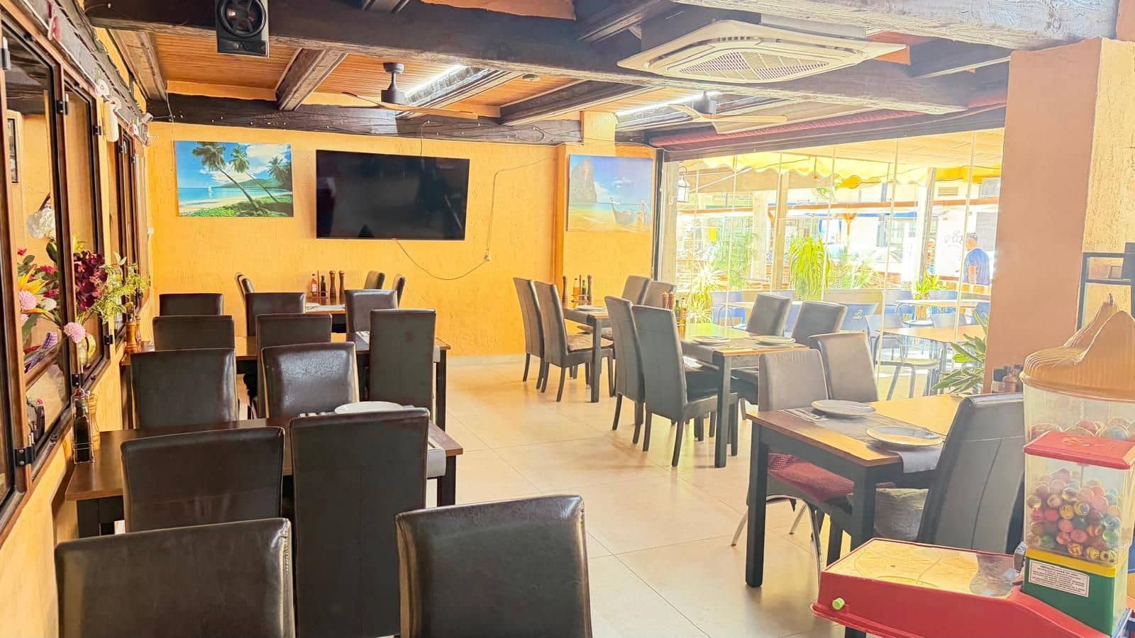 Kommersiell att hyra i Calpe / Calp - 3 670 € (Ref: 10061184)