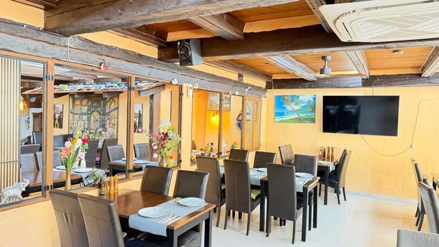 Kommersiell til leie i Pueblo, Calpe / Calp - € 3 670 (Ref: 10061184)