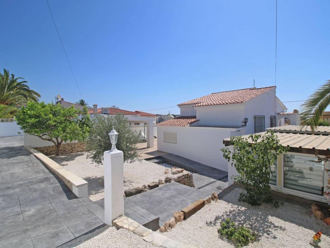2 soveværelse Villa til salg i Calpe / Calp med swimmingpool garage - € 368.000 (Ref: 10127629)