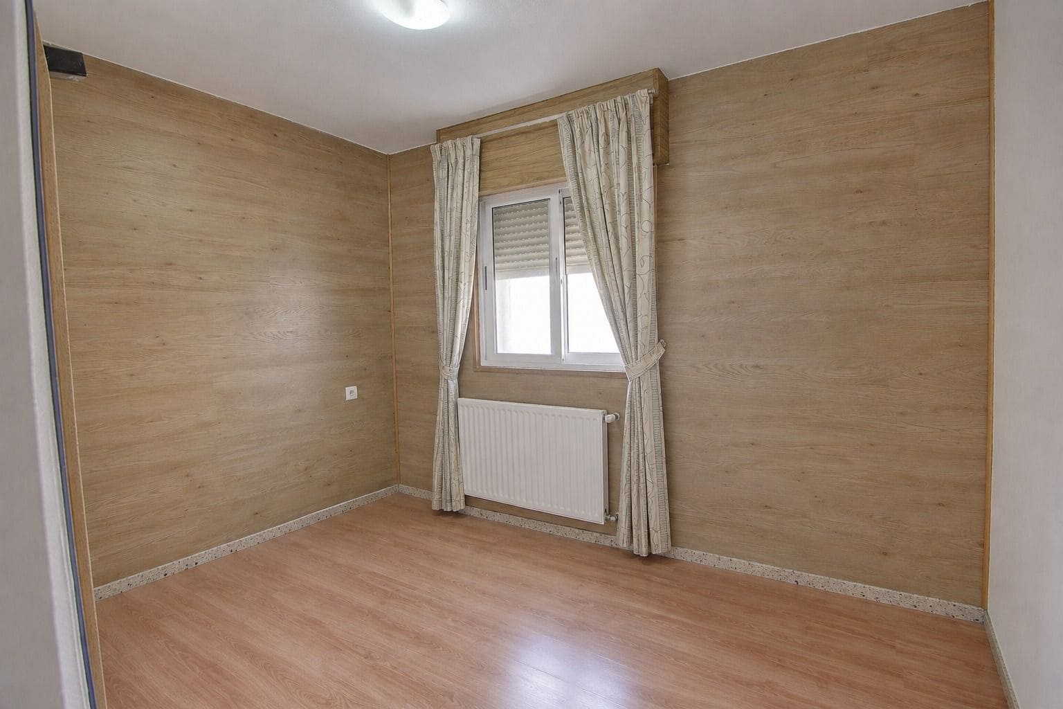 3 soveværelse Lejlighed til salg i Benidorm med swimmingpool - € 199.990 (Ref: 10141620)