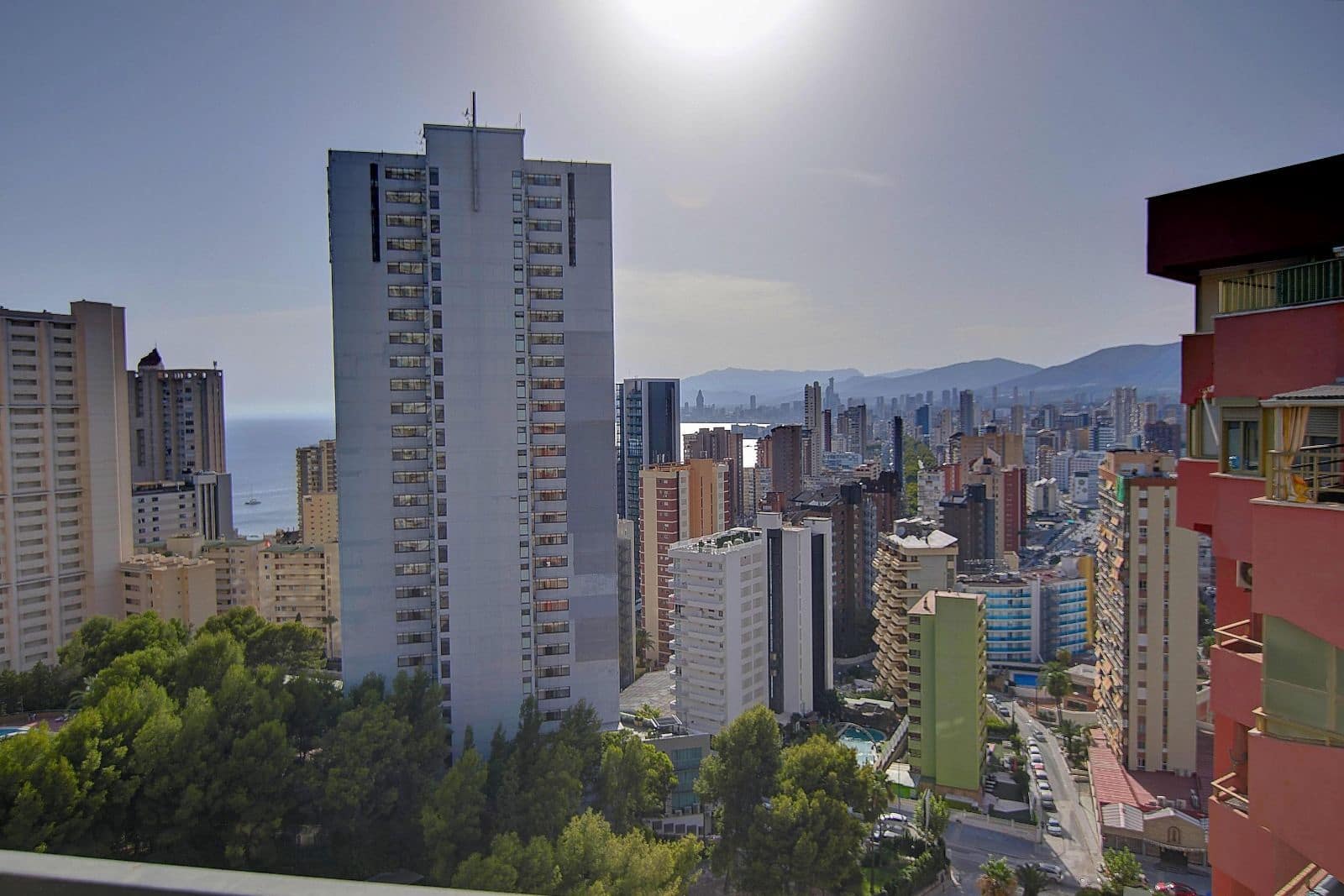 3 soveværelse Lejlighed til salg i Benidorm med swimmingpool - € 199.990 (Ref: 10141620)