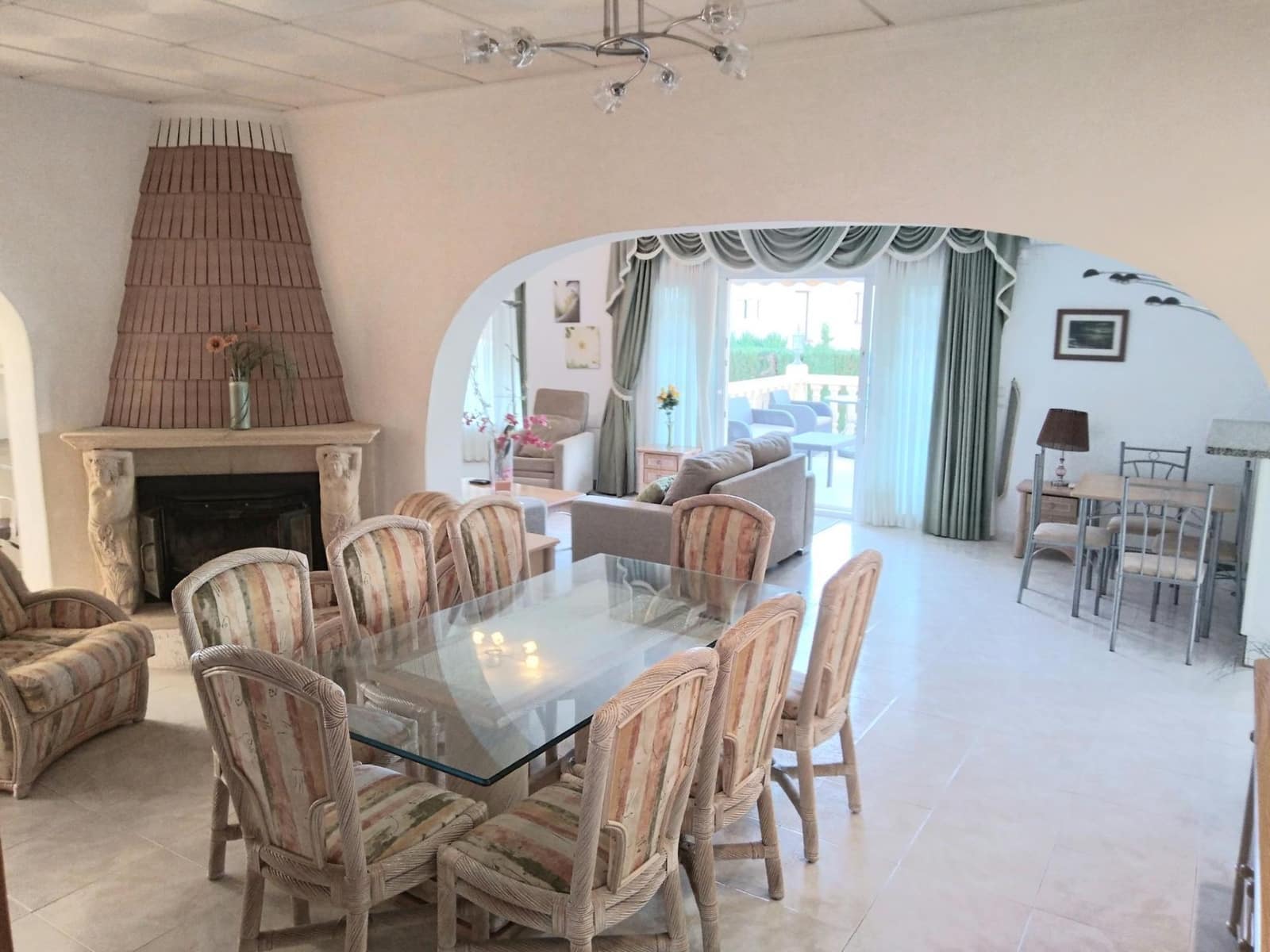 4 Zimmer Villa zu verkaufen in Calpe / Calp mit Pool Garage - 650.000 € (Ref: 5586018)