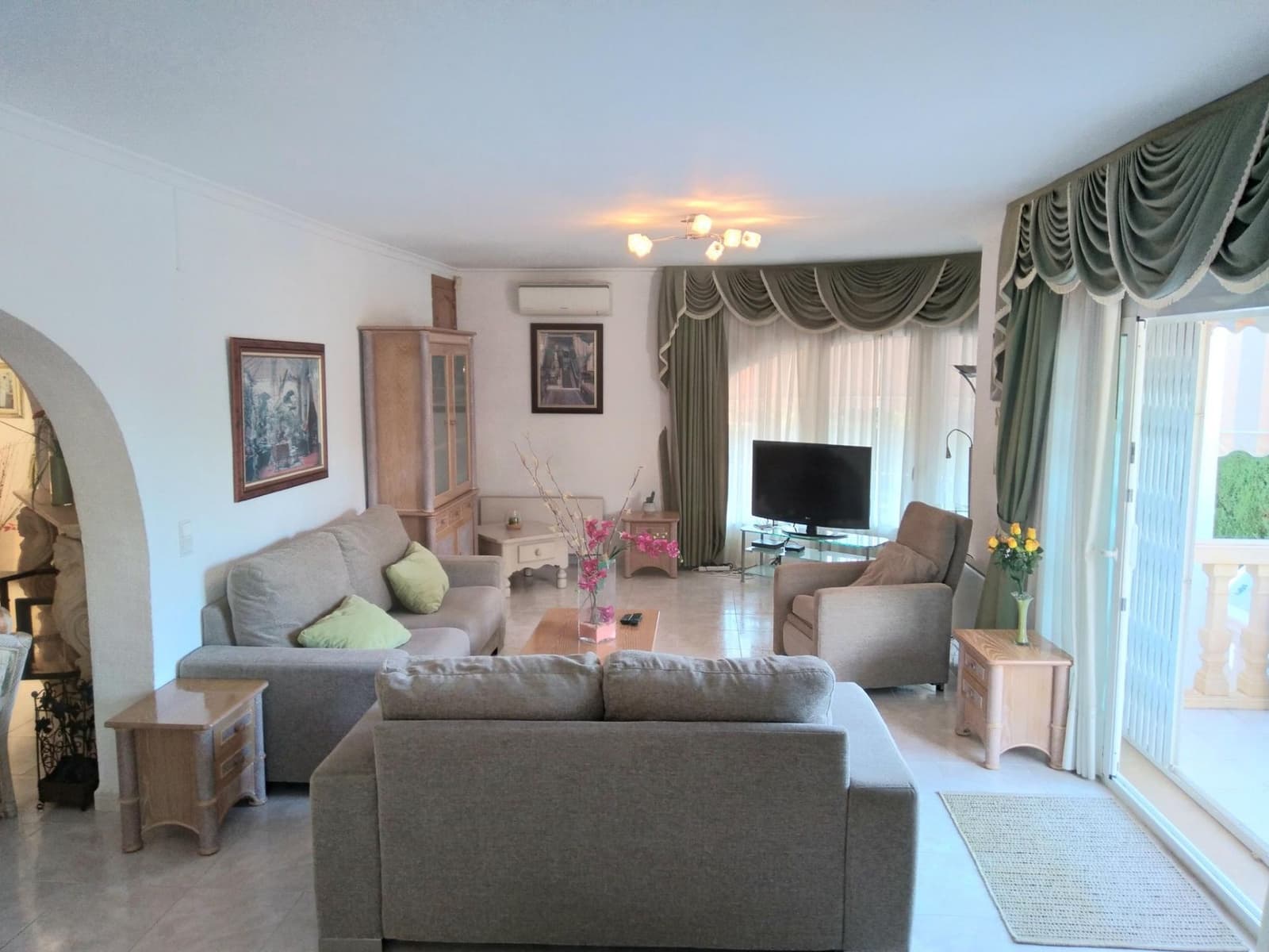 4 Zimmer Villa zu verkaufen in Calpe / Calp mit Pool Garage - 650.000 € (Ref: 5586018)