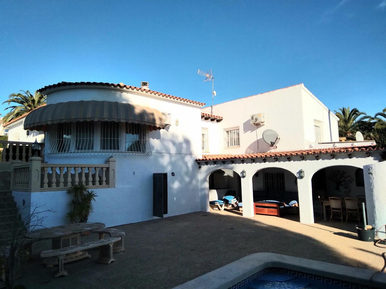 4 Zimmer Villa zu verkaufen in Calpe / Calp mit Pool Garage - 650.000 € (Ref: 5586018)