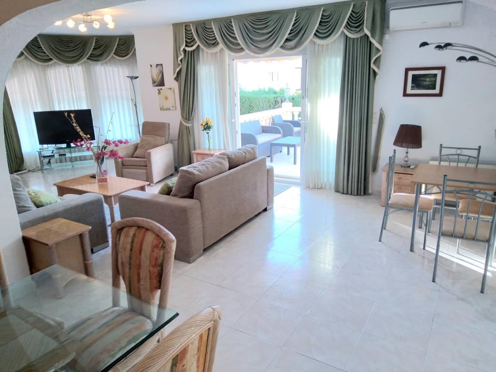 4 Zimmer Villa zu verkaufen in Calpe / Calp mit Pool Garage - 650.000 € (Ref: 5586018)