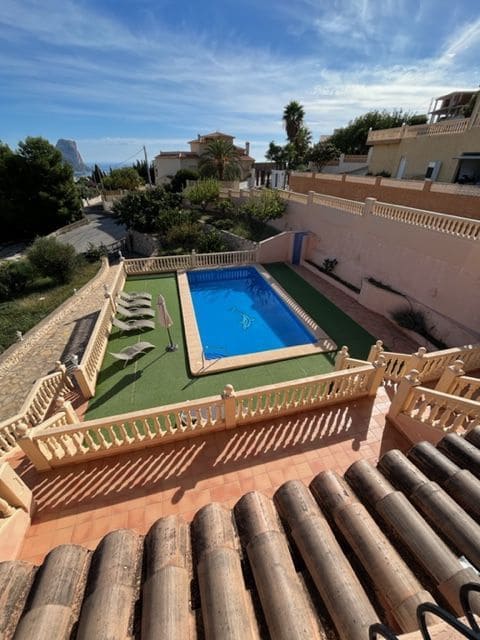 4 slaapkamer Villa te koop in Calpe / Calp met zwembad garage - € 672.000 (Ref: 5586125)