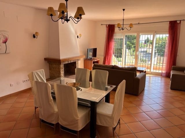 4 slaapkamer Villa te koop in Calpe / Calp met zwembad garage - € 672.000 (Ref: 5586125)