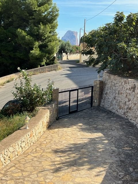4 slaapkamer Villa te koop in Calpe / Calp met zwembad garage - € 672.000 (Ref: 5586125)