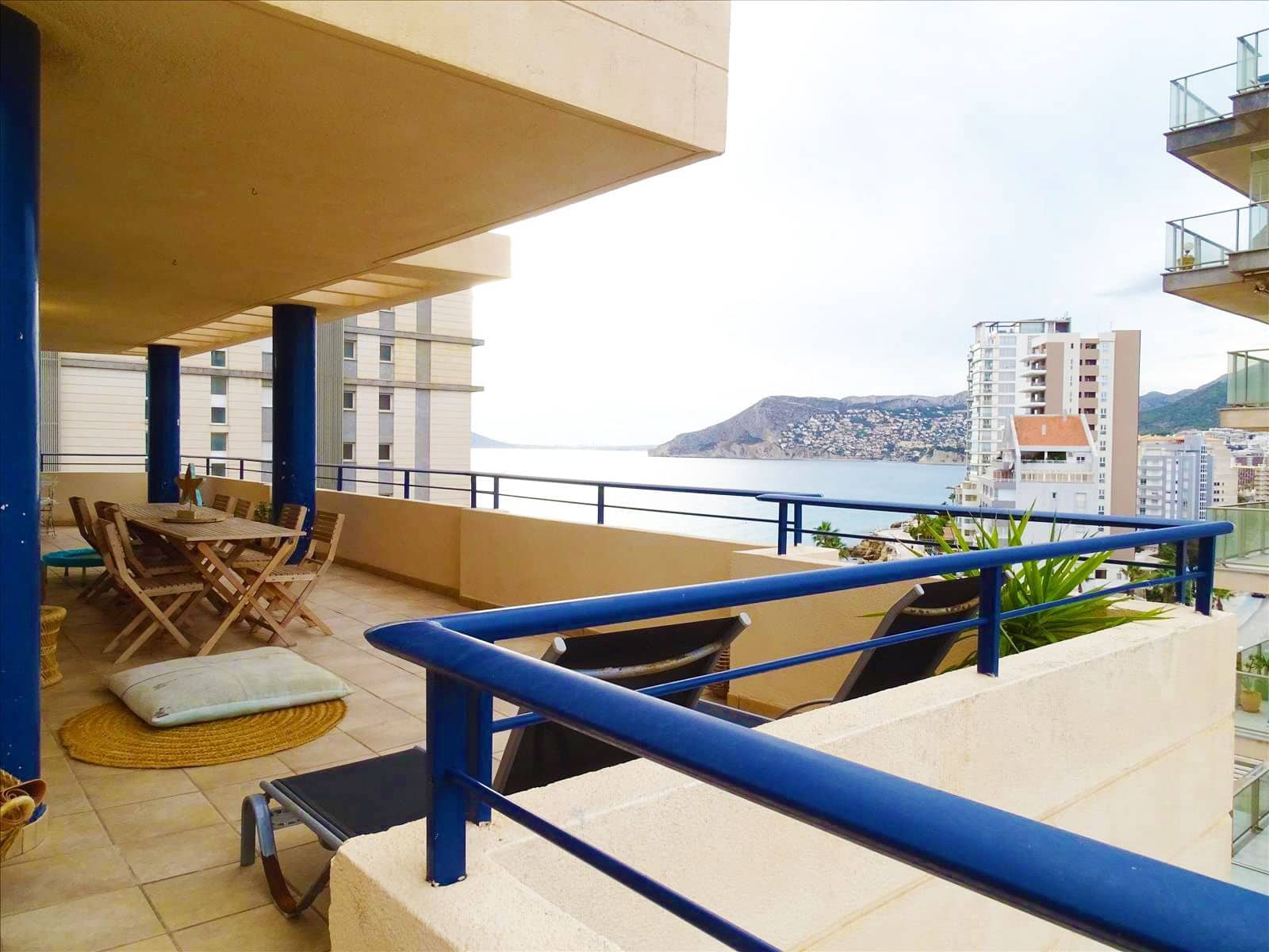 2 bedroom Apartment for sale in Calpe / Calp with garage - € 550,000 (Ref: 7935265)