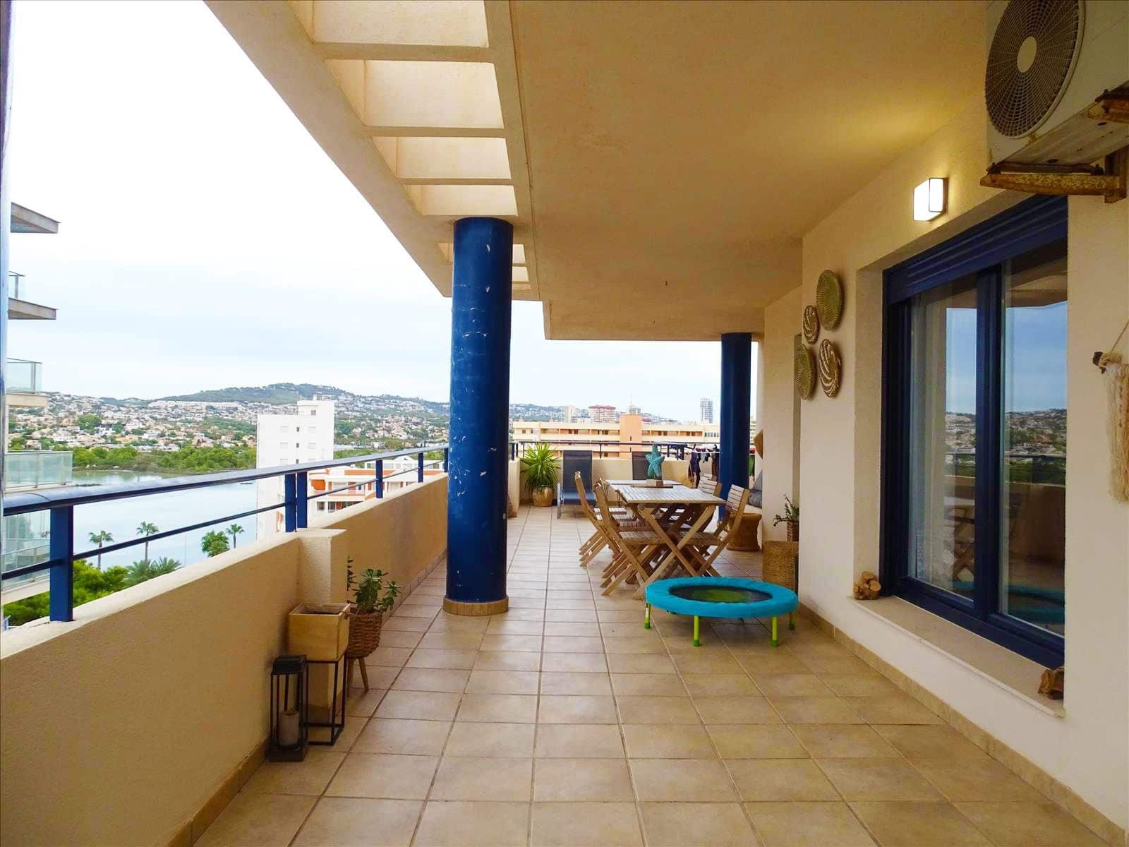 2 bedroom Apartment for sale in Calpe / Calp with garage - € 550,000 (Ref: 7935265)