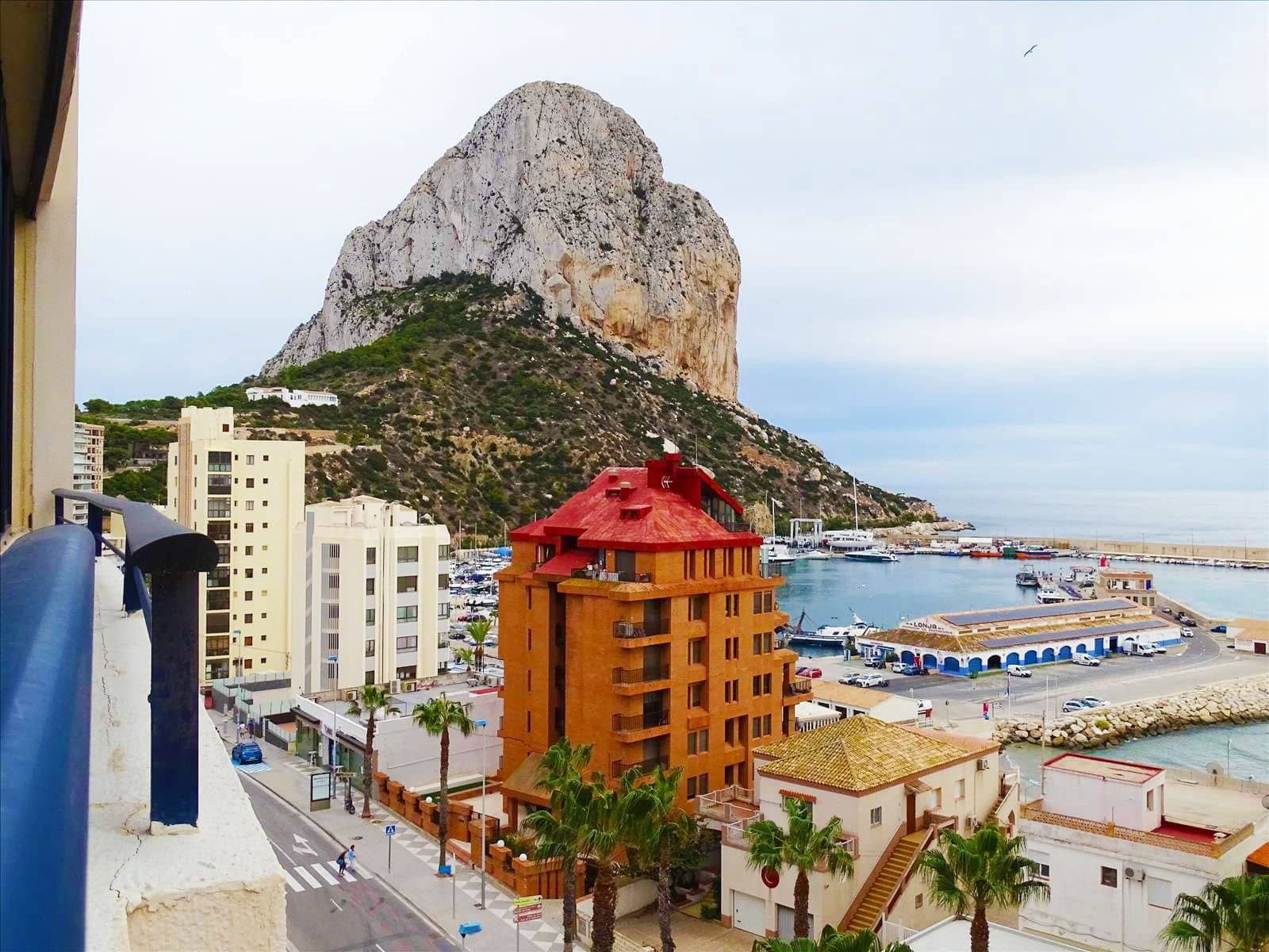 2 bedroom Apartment for sale in Calpe / Calp with garage - € 550,000 (Ref: 7935265)