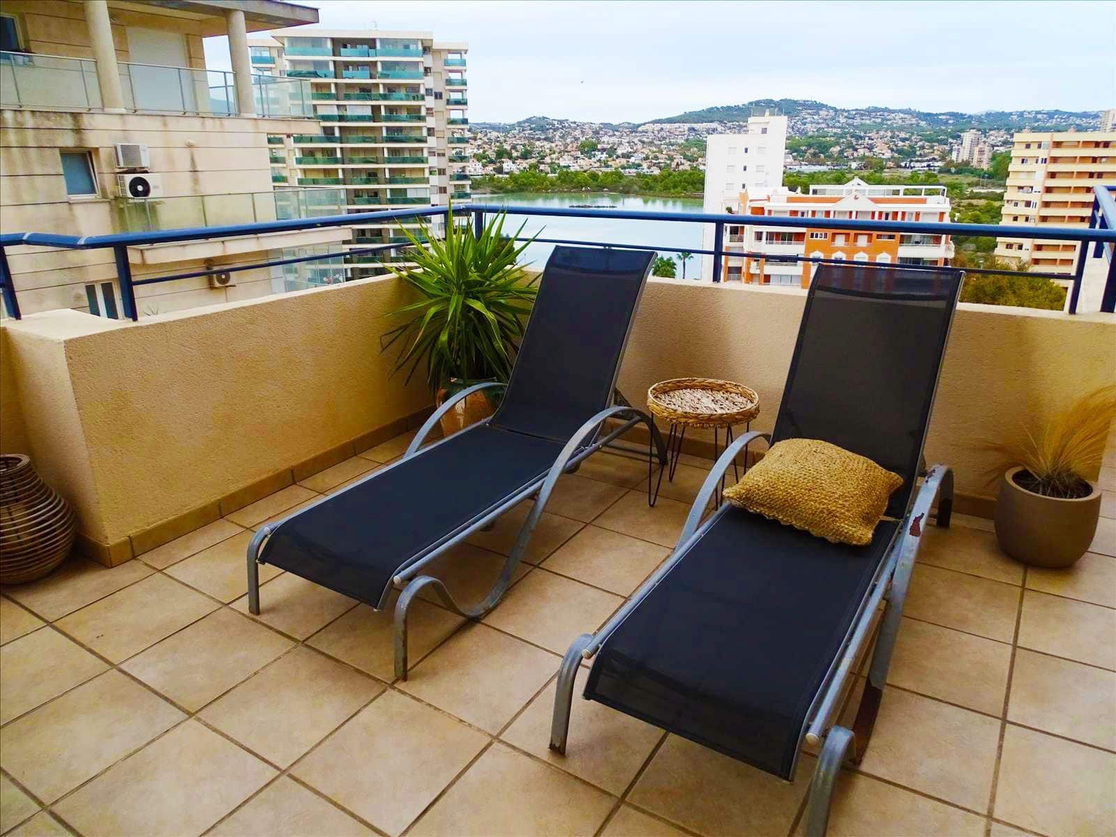 2 bedroom Apartment for sale in Calpe / Calp with garage - € 550,000 (Ref: 7935265)