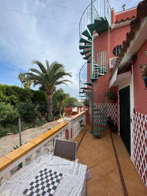 4 bedroom Villa for sale in Calpe / Calp with pool garage - € 999,999 (Ref: 7935266)