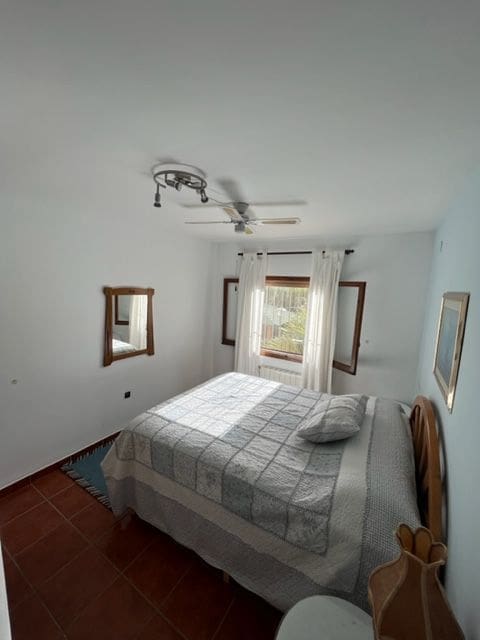 4 bedroom Villa for sale in Calpe / Calp with pool garage - € 999,999 (Ref: 7935266)