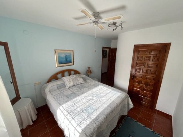 4 bedroom Villa for sale in Calpe / Calp with pool garage - € 999,999 (Ref: 7935266)