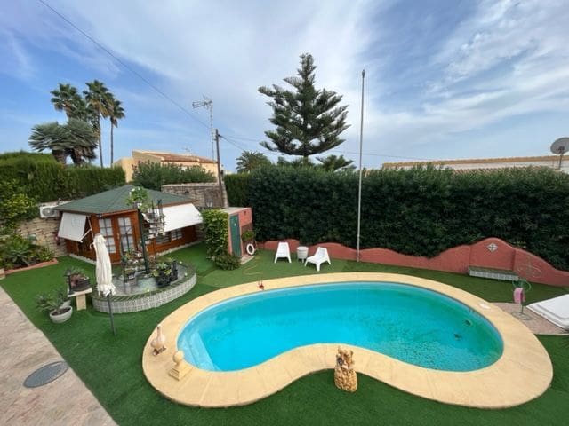 4 bedroom Villa for sale in Calpe / Calp with pool garage - € 999,999 (Ref: 7935266)