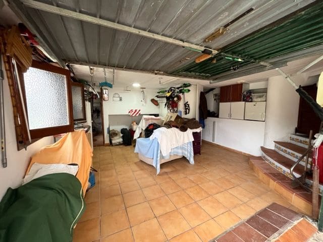 4 bedroom Villa for sale in Calpe / Calp with pool garage - € 999,999 (Ref: 7935266)