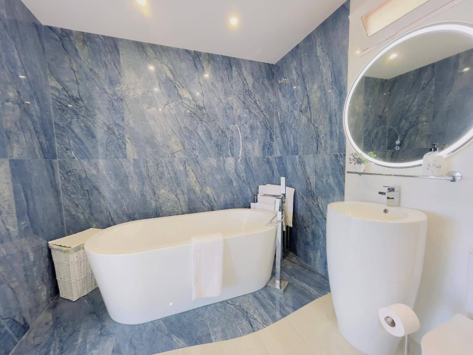 2 Zimmer Penthouse zu verkaufen in Calpe / Calp mit Pool Garage - 1.050.000 € (Ref: 7935303)