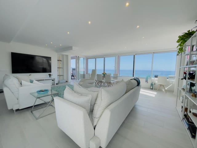 2 Zimmer Penthouse zu verkaufen in Calpe / Calp mit Pool Garage - 1.050.000 € (Ref: 7935303)