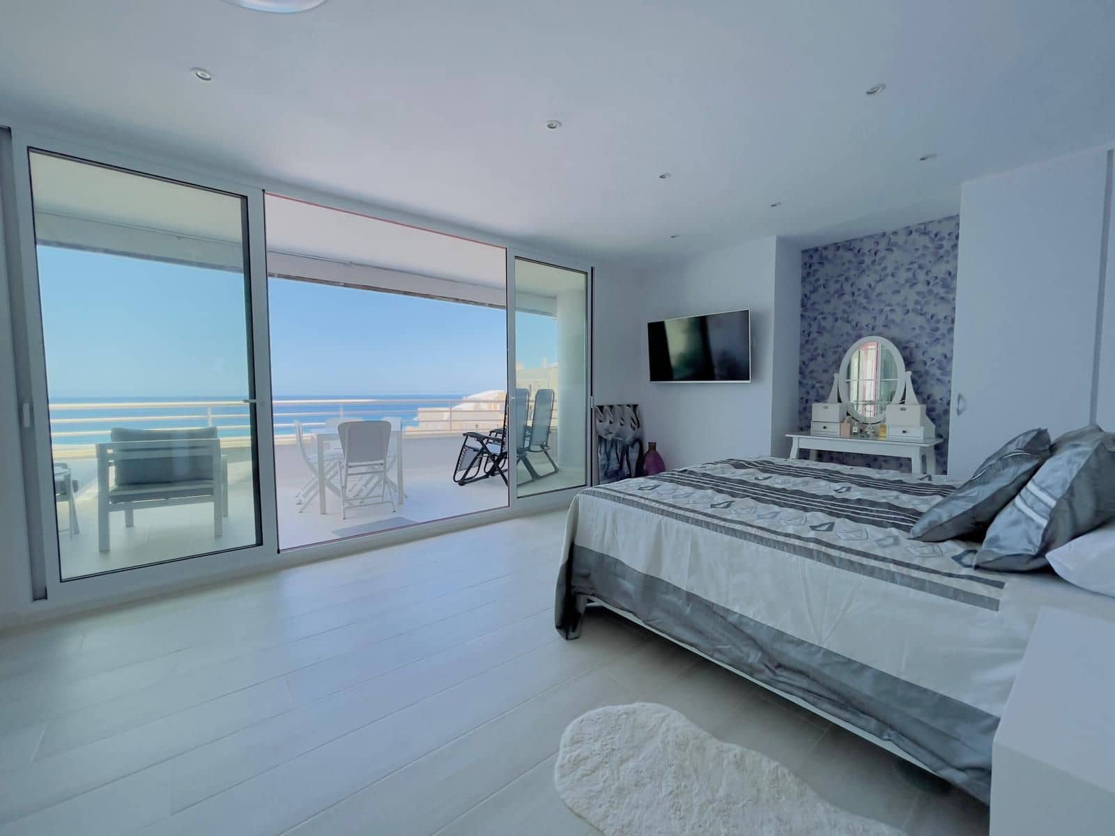 2 Zimmer Penthouse zu verkaufen in Calpe / Calp mit Pool Garage - 1.050.000 € (Ref: 7935303)