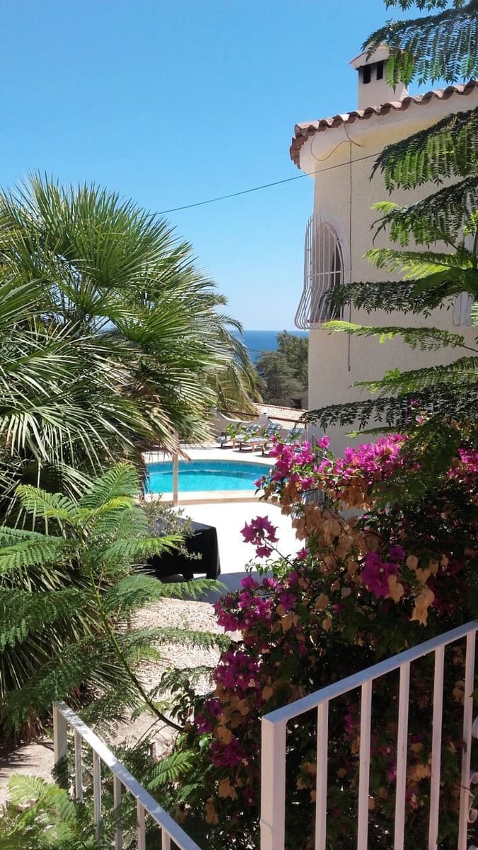 5 chambre Villa/Maison à vendre à Calpe / Calp avec piscine garage - 975 000 € (Ref: 7935305)