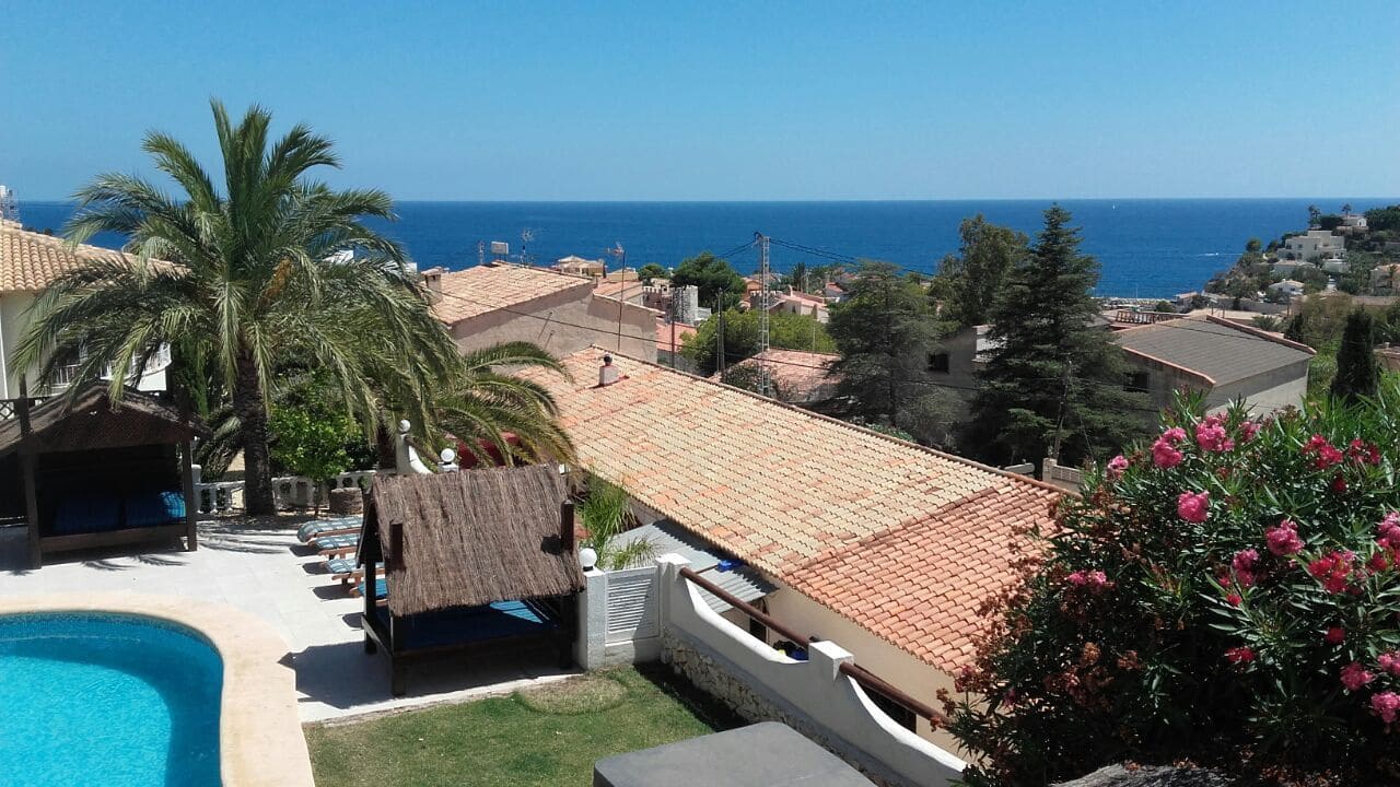 5 chambre Villa/Maison à vendre à Calpe / Calp avec piscine garage - 975 000 € (Ref: 7935305)