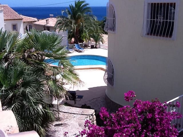 5 chambre Villa/Maison à vendre à Canuta, Calpe / Calp avec piscine garage - 975 000 € (Ref: 7935305)