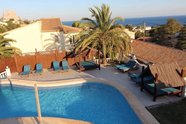 5 chambre Villa/Maison à vendre à Canuta, Calpe / Calp avec piscine garage - 975 000 € (Ref: 7935305)