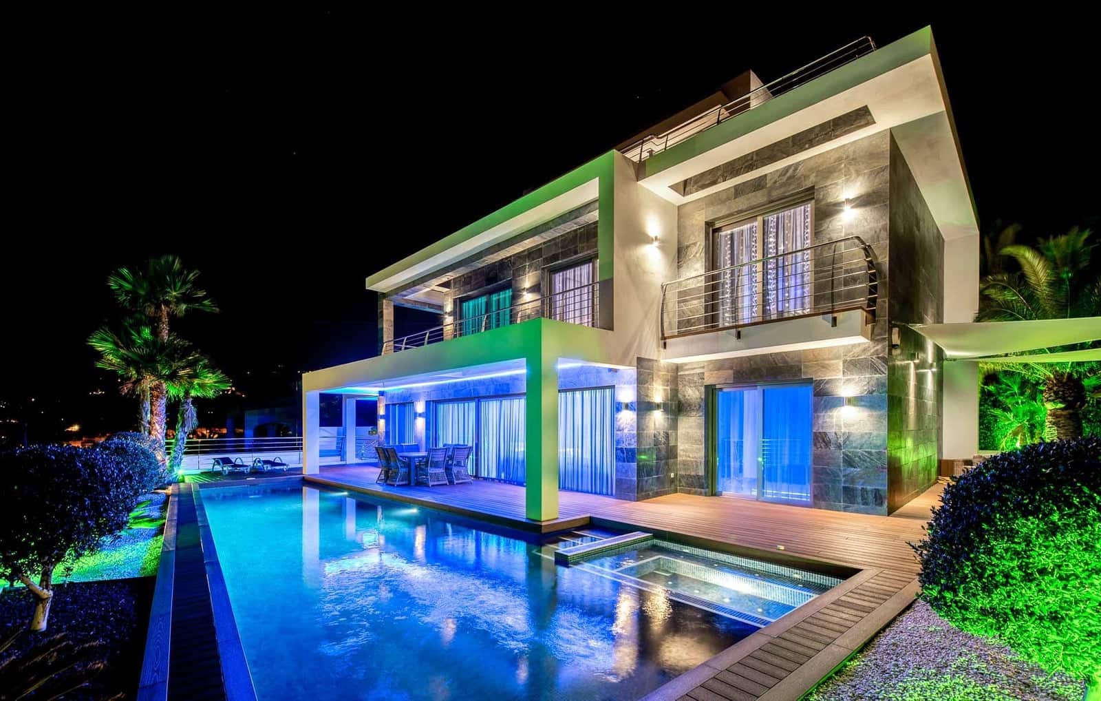 4 soveværelse Villa til salg i Calpe / Calp med swimmingpool garage - € 1.890.000 (Ref: 7935306)