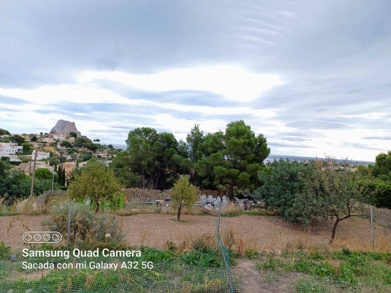 Grunde uden byggetilladelser til salg i Calpe / Calp - € 160.000 (Ref: 7935312)