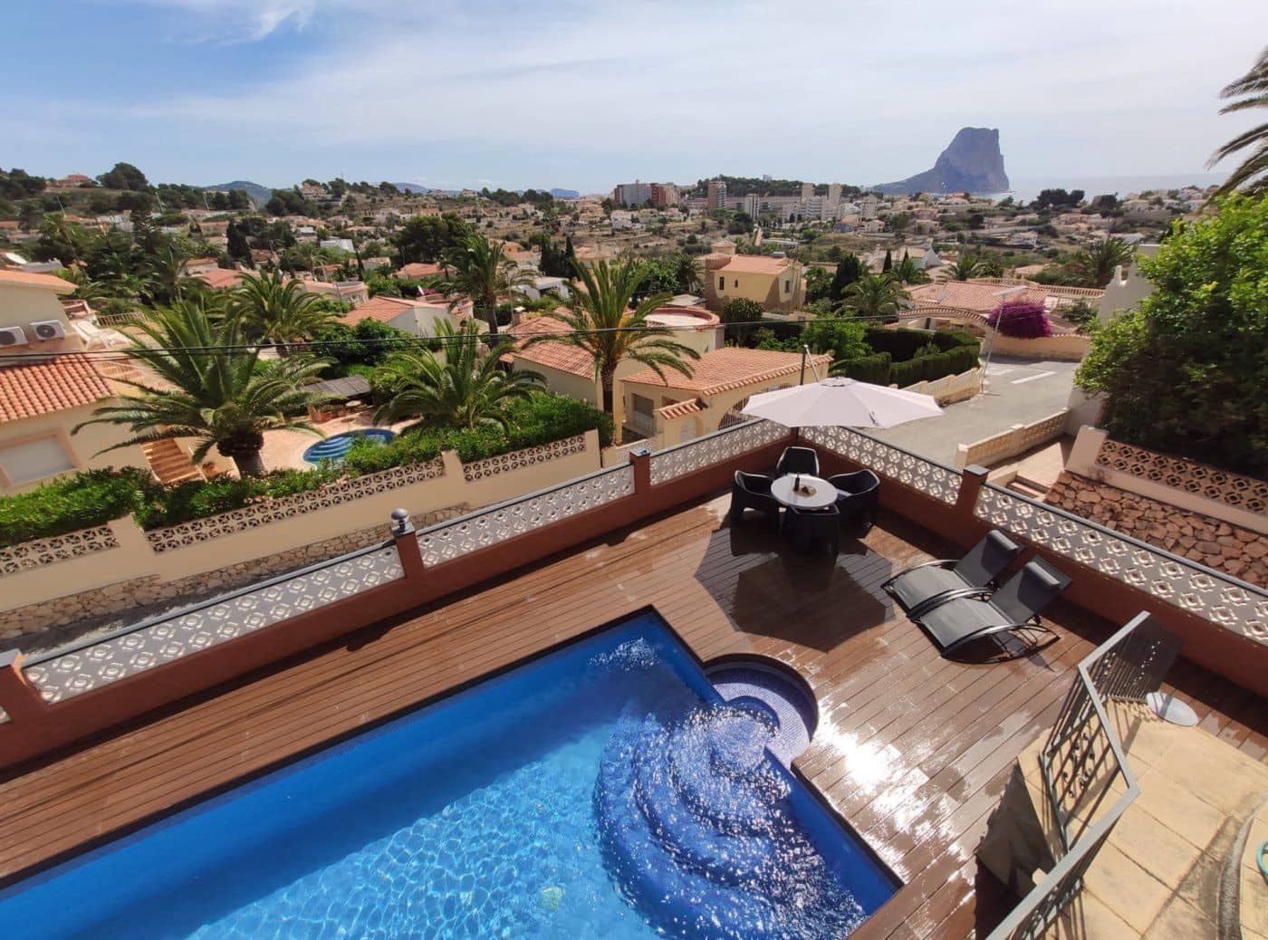 6 bedroom Villa for sale in Calpe / Calp with pool garage - € 845,000 (Ref: 7935338)