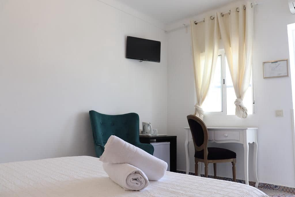 11 soveværelse Hotel til salg i Calpe / Calp med swimmingpool garage - € 850.000 (Ref: 7935340)