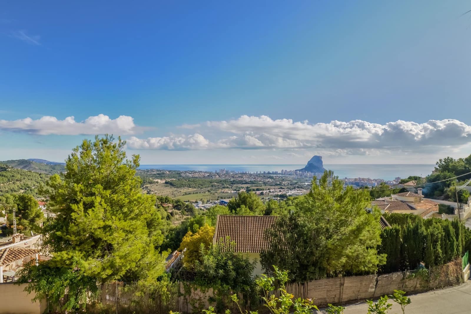 Chalet de 3 habitaciones en Calpe / Calp en venta con piscina - 695.000 € (Ref: 7935355)