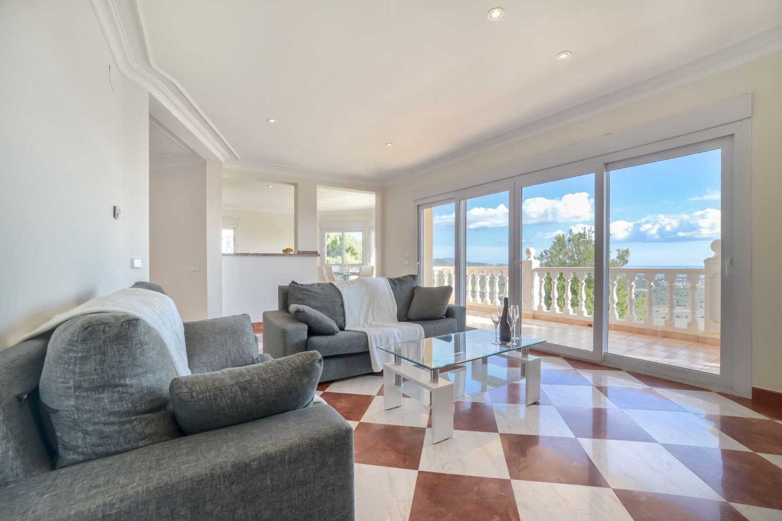 Chalet de 3 habitaciones en Calpe / Calp en venta con piscina - 695.000 € (Ref: 7935355)