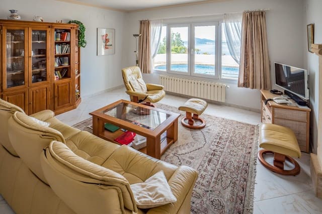 Chalet de 3 habitaciones en Calpe / Calp en venta con piscina garaje - 950.000 € (Ref: 8538154)