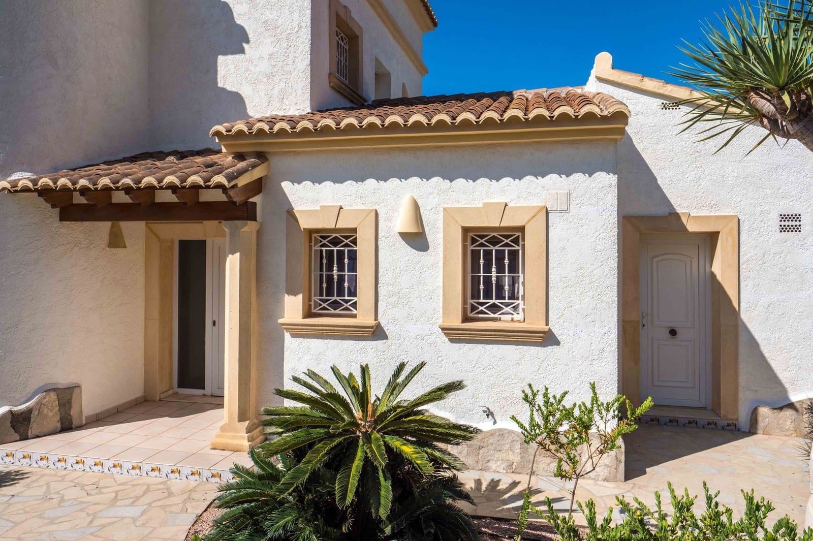 3 bedroom Villa for sale in Calpe / Calp with pool garage - € 950,000 (Ref: 8538154)