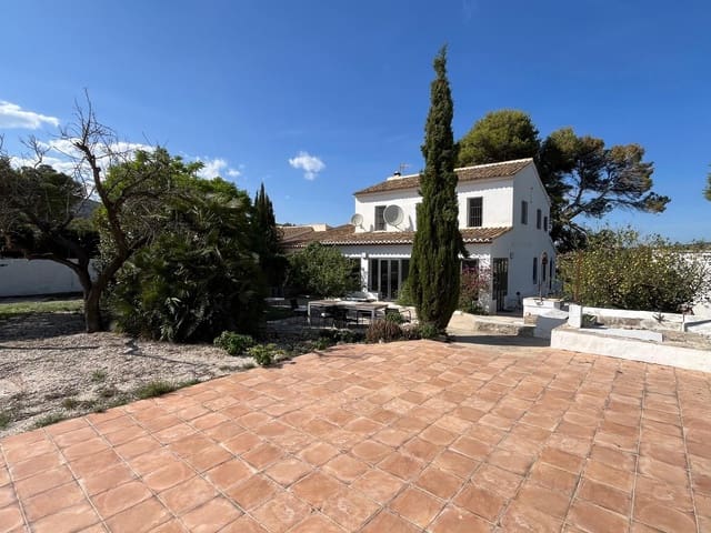 6 quarto Quinta/Casa Rural para venda em Benissa com piscina garagem - 850 000 € (Ref: 8556594)