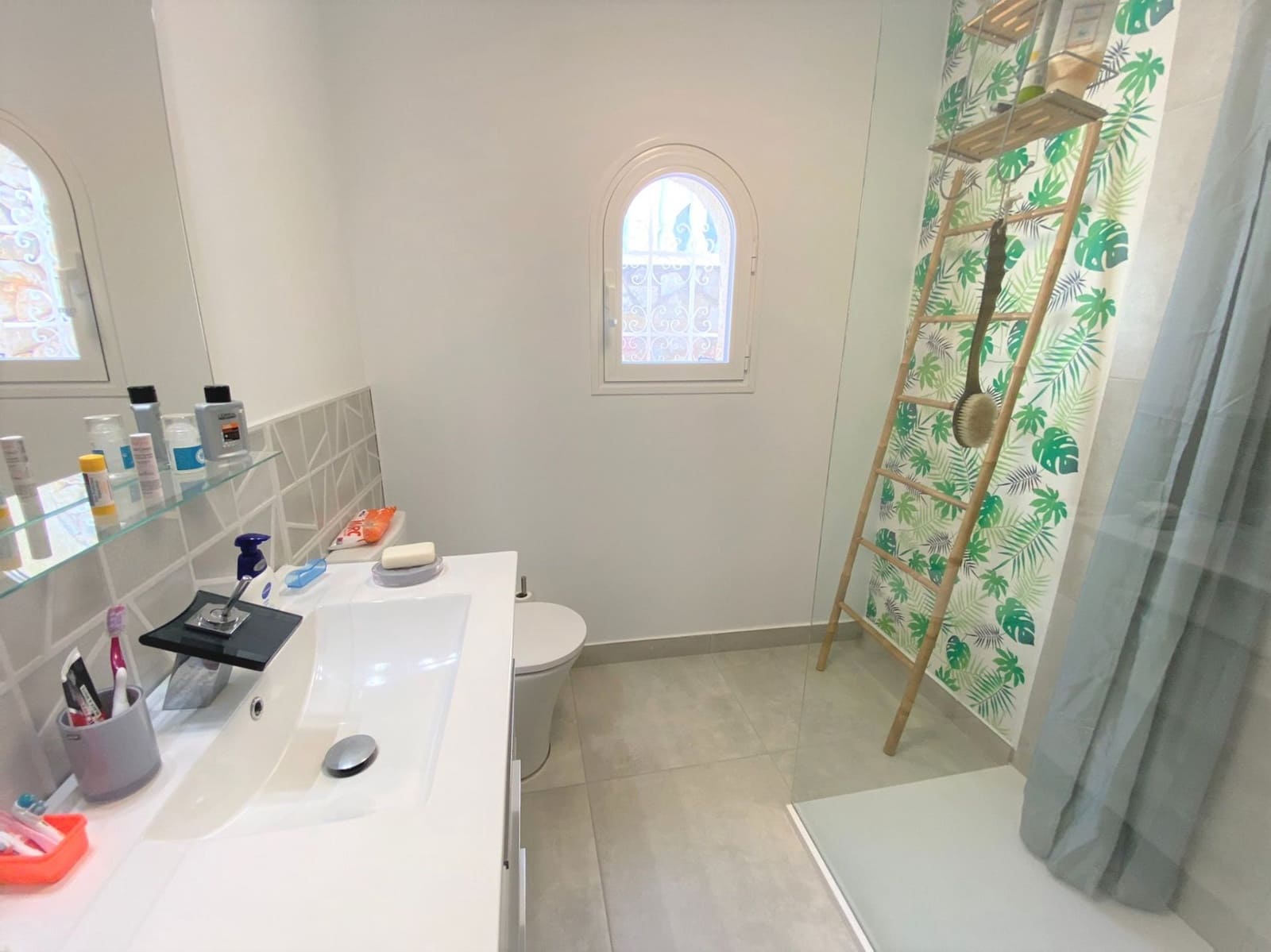 4 makuuhuone Huvila myytävänä paikassa Calpe / Calp mukana uima-altaan 
autotalli - 498 000 € (Ref: 8601324)