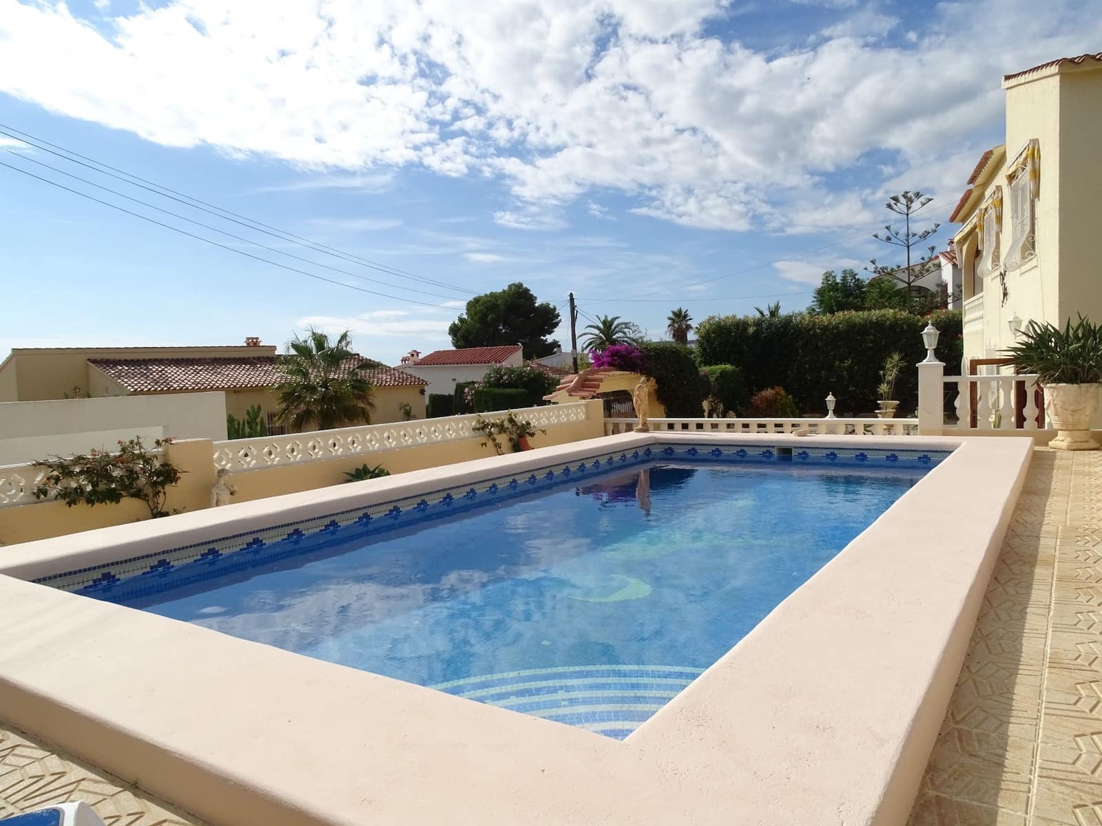3 slaapkamer Villa te koop in Calpe / Calp met zwembad garage - € 490.000 (Ref: 8679496)