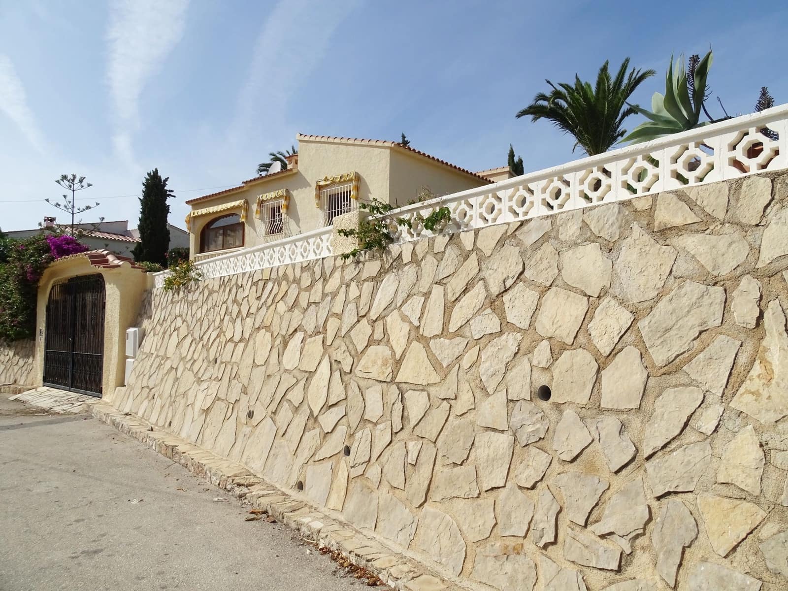 3 slaapkamer Villa te koop in Calpe / Calp met zwembad garage - € 490.000 (Ref: 8679496)